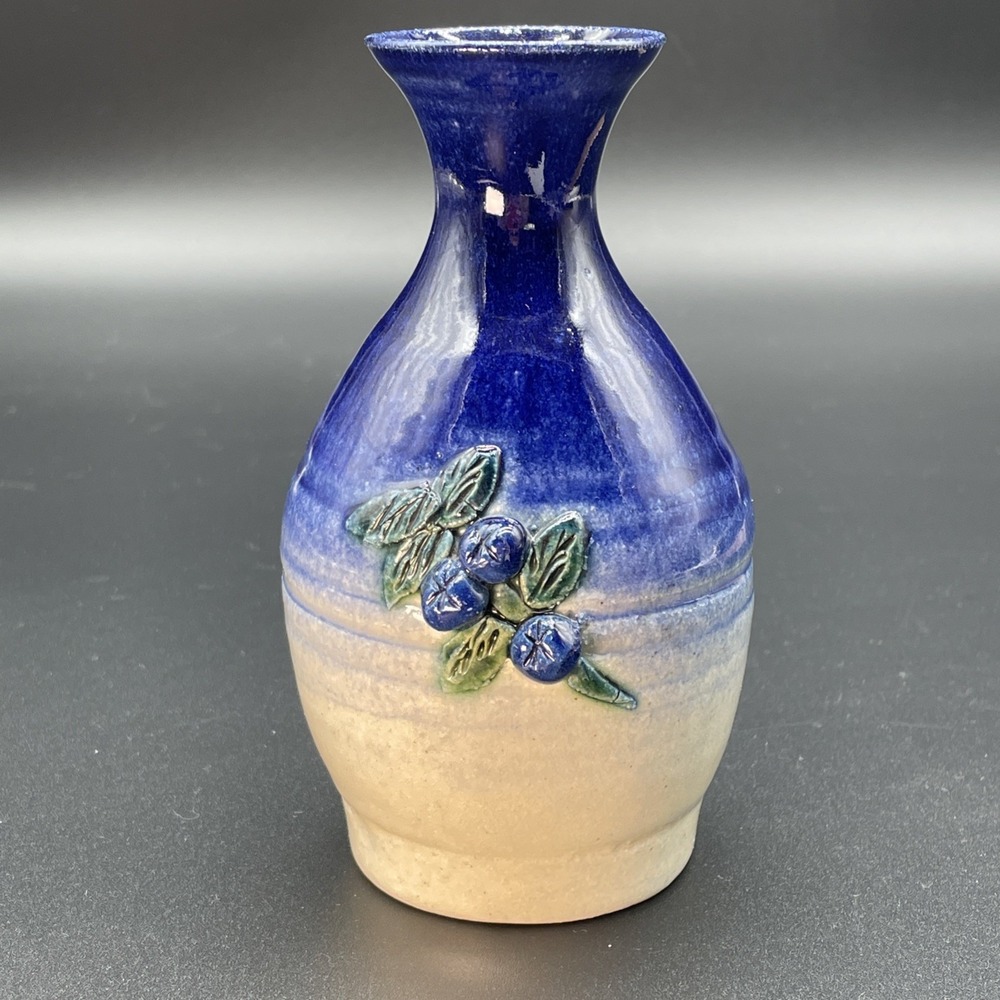 Richard Johnson Camden Maine Pottery Vase 3D Blueberry 5"